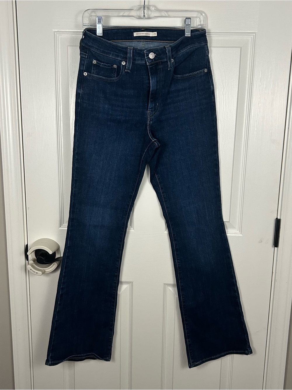 Levi’s Dark Wash 725 High Rise Bootcut Jeans Women’s 29